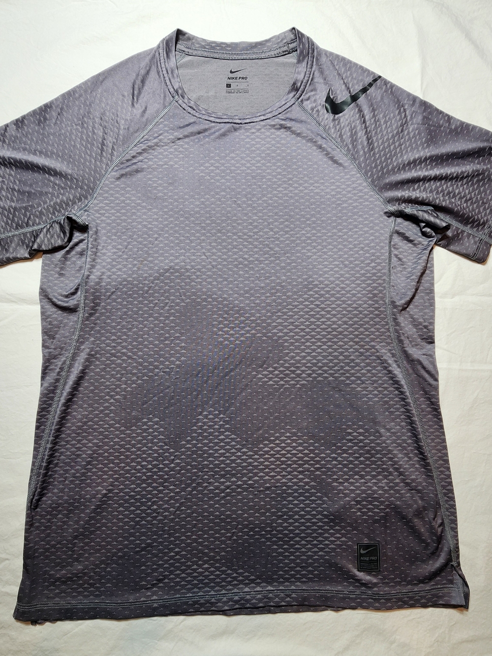 Nike Men's Pro Short-Sleeve Training Shirt - Gray